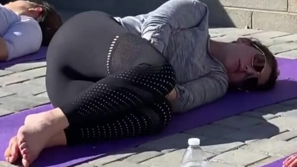 Soms is yoga net iets té ontspannend