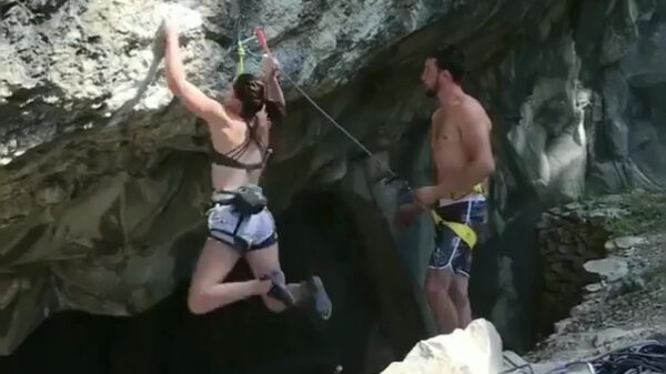 Even lekker bergbeklimmen met je ongeduldige vriendin