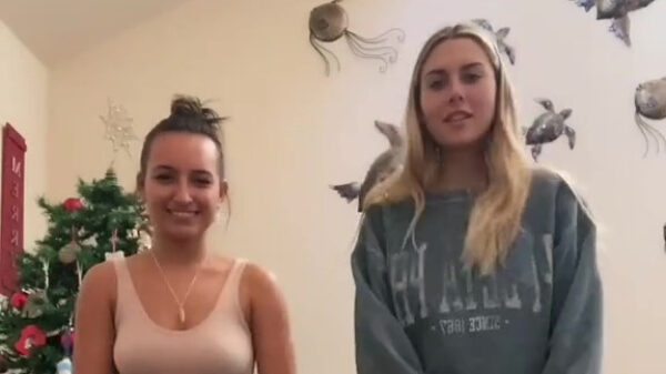 TikTokdansje eindigt met keurige stringdong