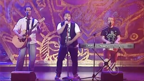 Het bewijs dat hedendaagse popmuziek allemaal dezelfde bende is