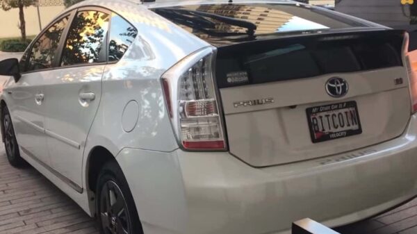 Dit is de duurste Toyota Prius ter wereld:  1000 Bitcoins