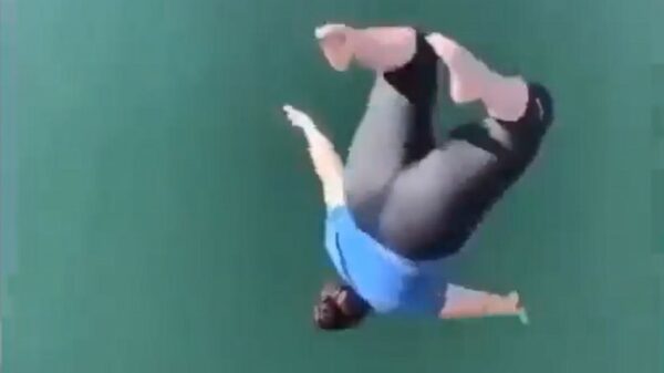 Is dit de coolste moeder ter wereld?