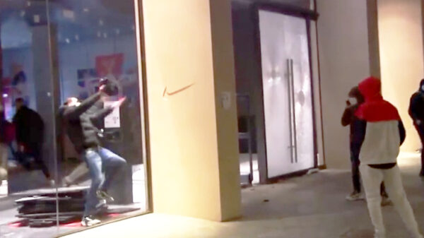 Spaanse plunderaar blijkt eigenlijk een blinde überkneus te zijn