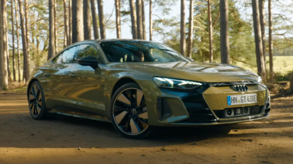 Top Gear (en Marques Brownlee) testen de elektrische Audi RS E-Tron GT