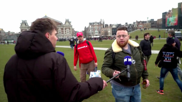 Een nieuwe zondag en dus een nieuwe demonstratie op het Museumplein