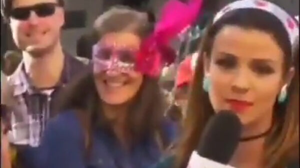 Toe maar, wrijf maar even over de lamp