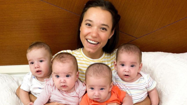 De 23-jarige Christina Ozturk heeft al 11 kinderen!?!