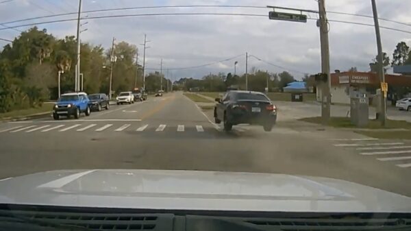 Op het kruispunt wel eens ingehaald door een vliegende Toyota?