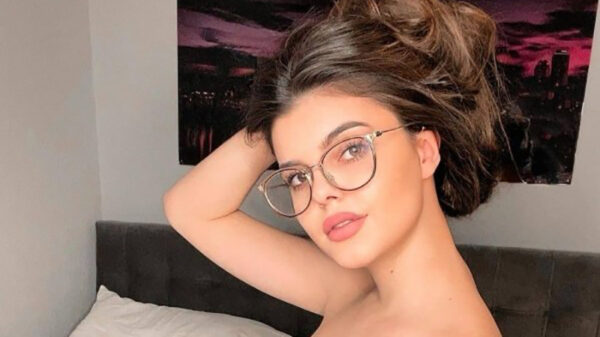 Dominante vrouwen in latex en leer hebben het weer voor het zeggen (20)