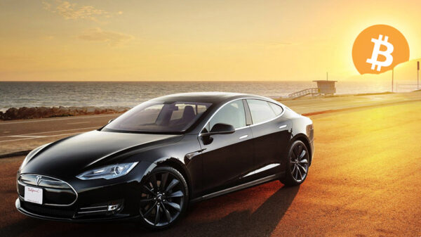 Toet toet: vanaf nu kun je officieel een Tesla kopen met Bitcoin