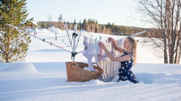 Schoonheidsprijs Jonna Jinton laat zien hoe ze in Noord-Scandinavië de was doen