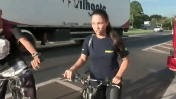 Braziliaanse dacht even over te steken, maar kan een nieuwe fiets gaan halen