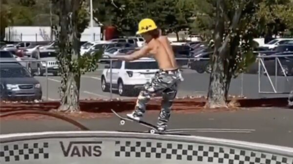 Skaterboi maakt (bijna) de stunt van de eeuw!