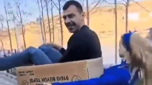 HALP, ik word ontvoerd!