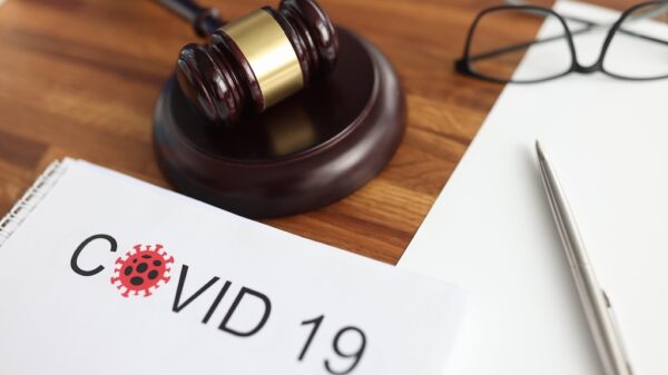 Huh? Belgische rechter eist dat alle coronamaatregelen binnen 30 dagen geschrapt moeten worden