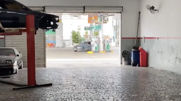 Je auto bij de garage afleveren als een BAAS