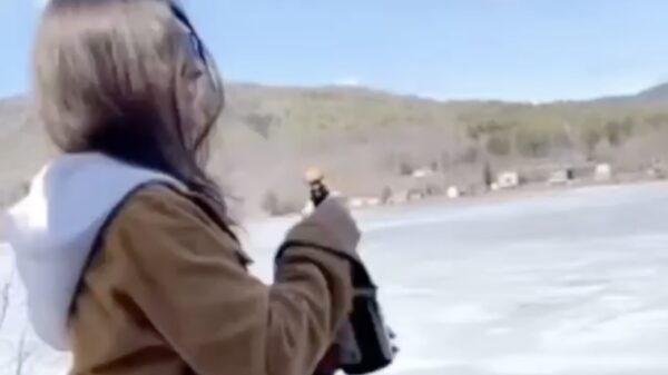 Ja joh, schud jij anders ff een champagnefles recht onder je bakkes