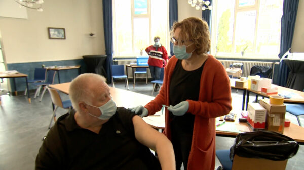 Man van 59: "Ik dacht dat ze gestopt waren met AstraZeneca"