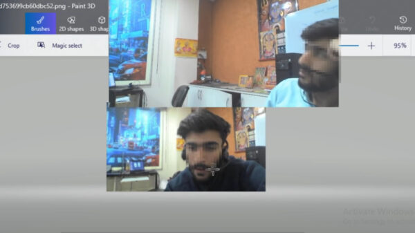 Hackerbaas trollt scammer door hem zijn eigen webcam te laten zien