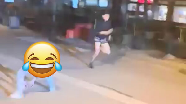 Jezelf in je blote reet laten flitsen: priceless