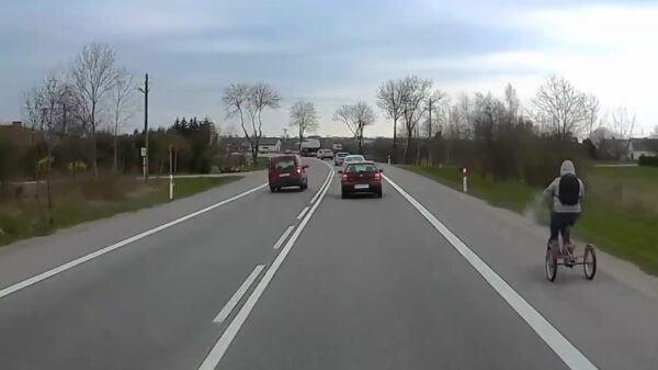 Pijlsnelle Renault Kangoo faalt keihard voor de elandproef