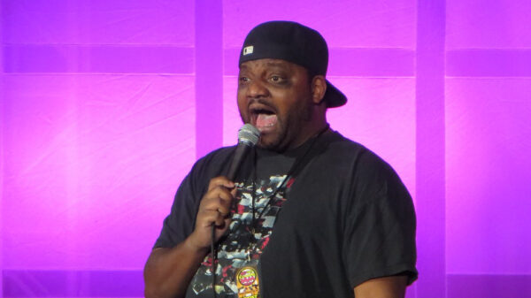 Classic: Aries Spears imiteert Jay-Z, DMX, Snoop en LL Cool J in geniale freestyle
