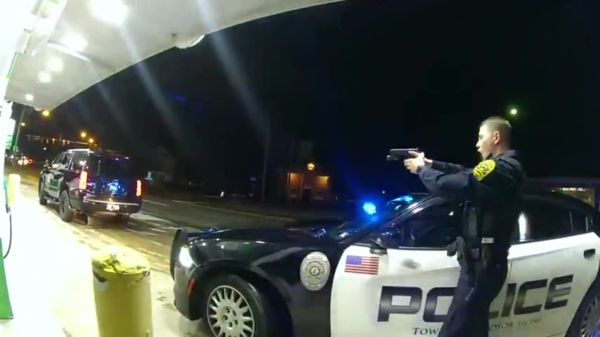 Amerikaanse luitenant op extreem lompe wijze aangehouden door de politie