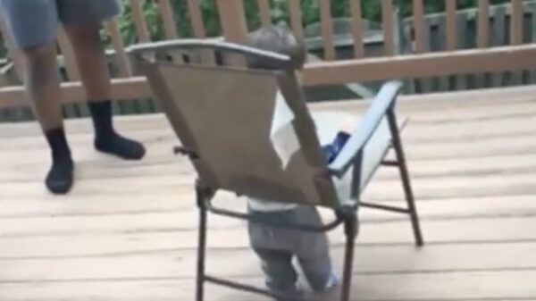 Hey kijk, een lopende stoel