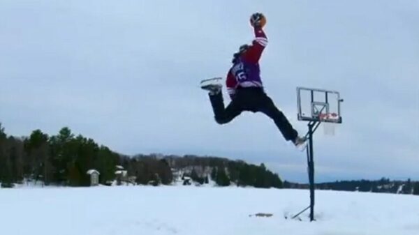 IJshockeyer heeft een prima slamdunk in huis