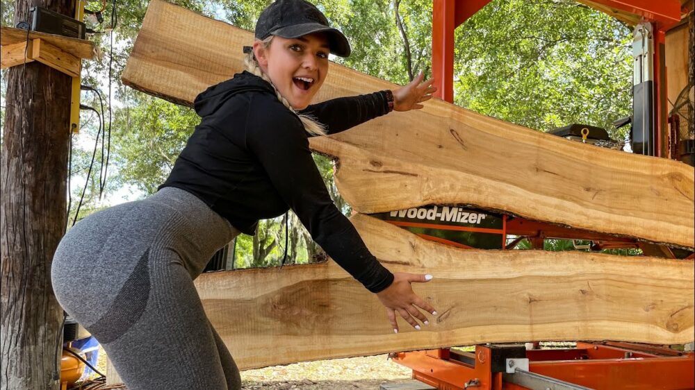 Professional Zoe leert ons de fijne kneepjes uit het houthakkersvak