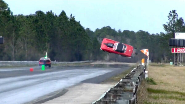 Shannon "Big Dookie" Poole ging een stukje vliegen met zijn Corvette