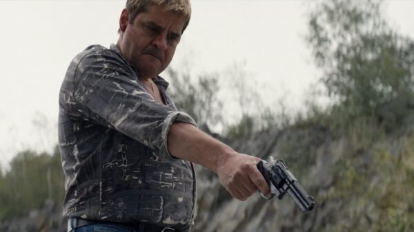 Netflix dropt gruwelijke trailer voor "Ferry", de film over pillenbaas Ferry Bouman