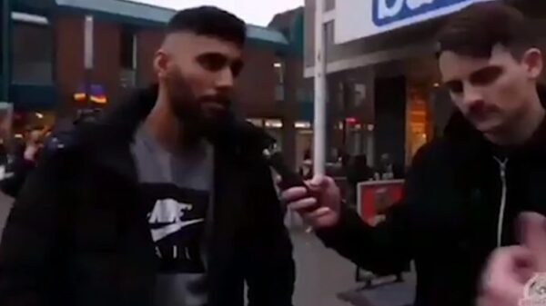 Als je een kort rokje draagt is verkrachting je eigen schuld, aldus Duitse moslims