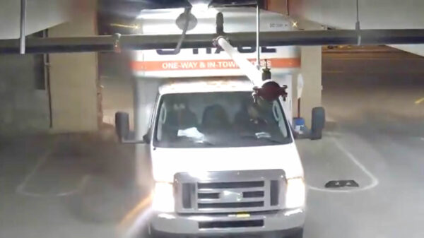 Twee mannen in een busje, wat kan er in godsnaam fout gaan?