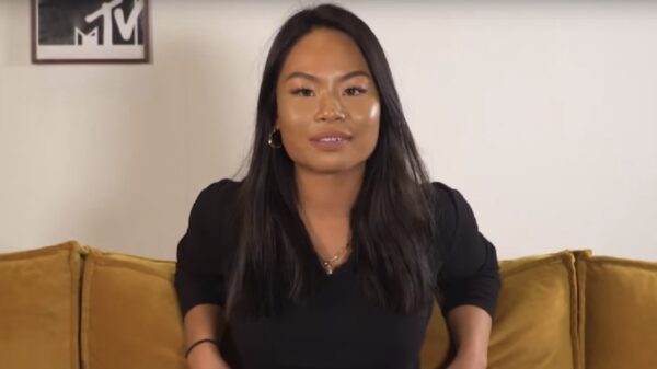 Deelneemster Lena van Ex On The Beach sloopt 6 auto's in Leeuwarden na gebruik lachgas