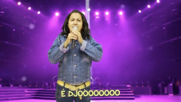 De muzikale monsterhit van de week: Zangeres zonder Naam - I Will Always Love You