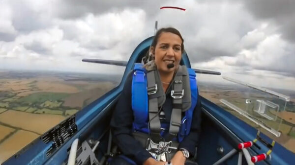 Genieten van je vlucht wordt verdomd moeilijk met deze marteling van G-krachten