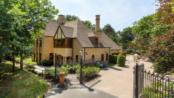 Dikke villa in Engelse Cotswolds stijl in Son en Breugel voor € 2.450.000 euri