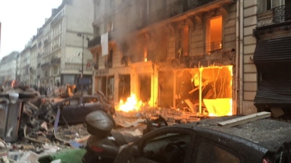 Meerdere gewonden door explosie tijdens mogelijk nieuwe aanslag in Parijs