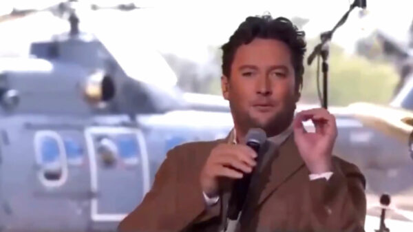 Tino Martin biedt excuses aan voor legendarisch slecht optreden tijdens Bevrijdingsfestival