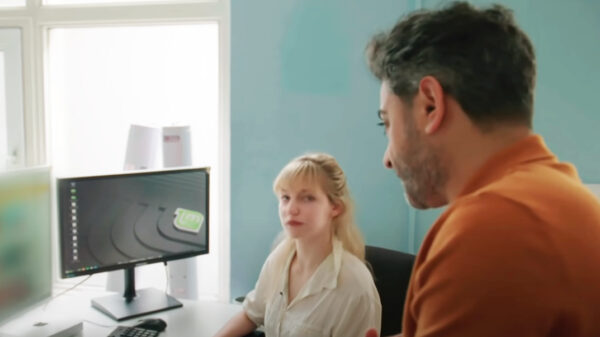 Sick: pedo's gebruiken legale nudistenfoto's om aan hun trekken te komen