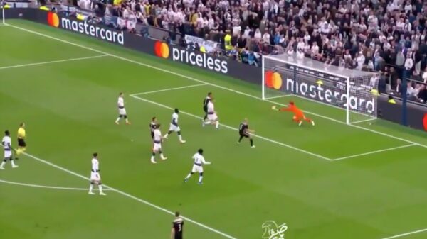 Ajax met 1 been in de finale door 0-1 winst in uitwedstrijd bij Tottenham!