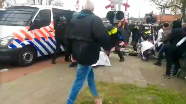 Protest tegen coronamaatregelen in Barneveld loopt compleet uit de hand