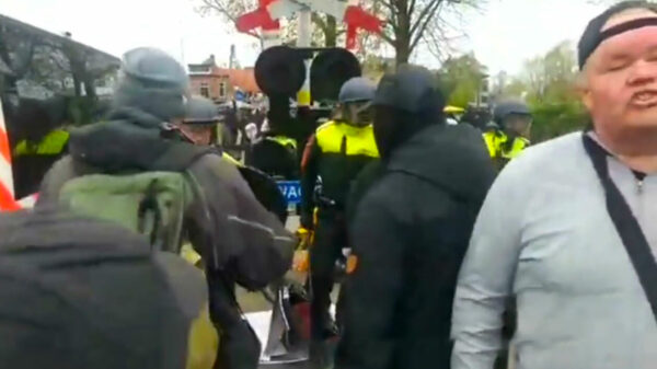 Protest tegen coronamaatregelen in Barneveld loopt compleet uit de hand