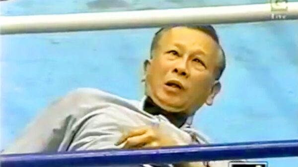 Het leven van een boksscheidsrechters gaat niet over rozen