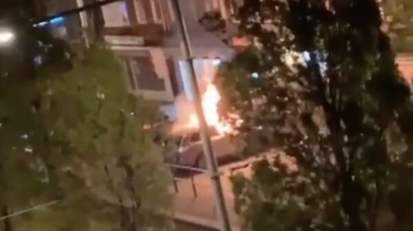 Opnieuw ramkraak bij juwelier in Den Haag, auto brandt uit