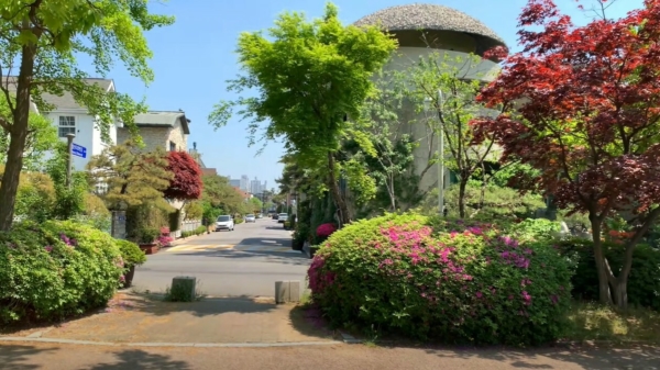 Skoften slow tv: een stukje wandelen in 4k door een vredige dorpje in Zuid-Korea