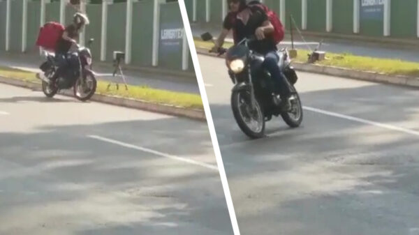 Motorrijder haat flitspalen en besluit mobiele unit te slopen