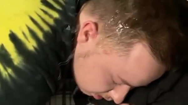 Hey vriend, wakker worden