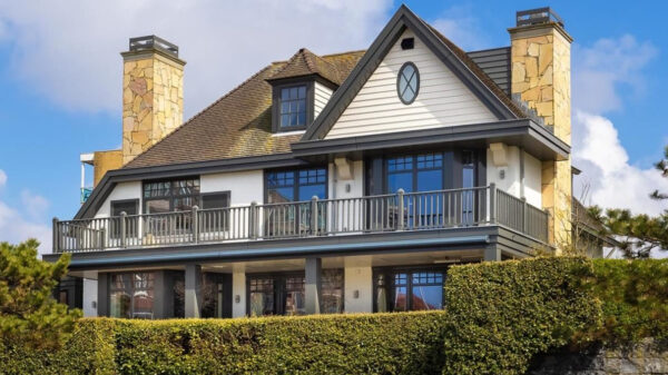 Voor slechts €3.300.000,- kun jij in Noordwijk de "buurman" van Martien Meiland worden